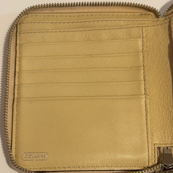 Coach Tan Leather Wallet with Front Pocket - Picture 3 of 8